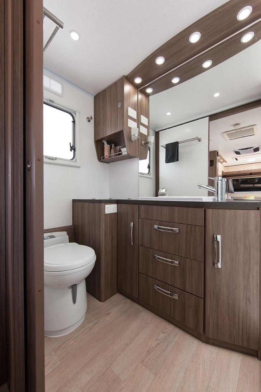 Интерьер Jayco Optimum 2015 года  (фото 3 из 7)